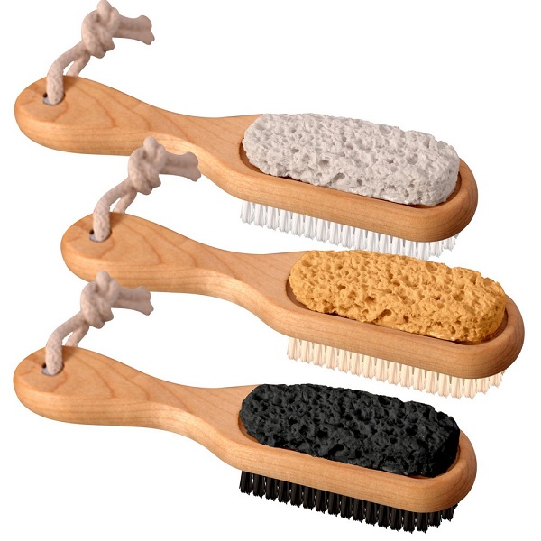  Щетка для ног с пемзой 18х3,5х1,5см ПР17-156