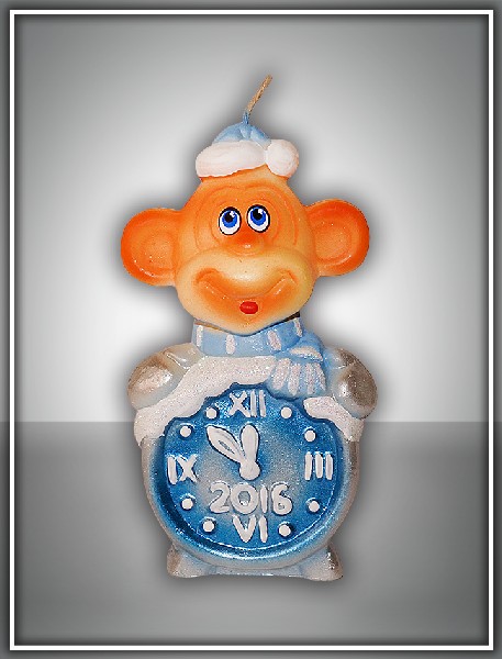  Свеча Мартышка с часиками 4942