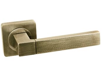  Ручка дверная Патио квадр ант.бронза Denali