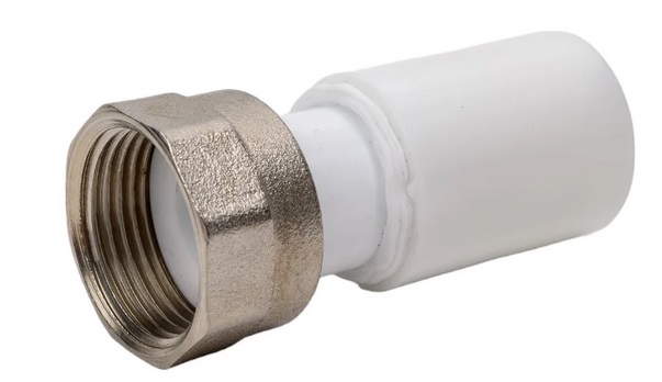  Муфта 3/4г-20 ПП с накид гайк 020602