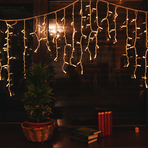  Гирлянда св/д бахрома 3м уличная 200LED IP67 белый кабель/теплый свет ULD-B3010-200